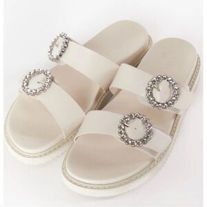 NWT Billini Ivory Zen Platform Rhinestone Sandal